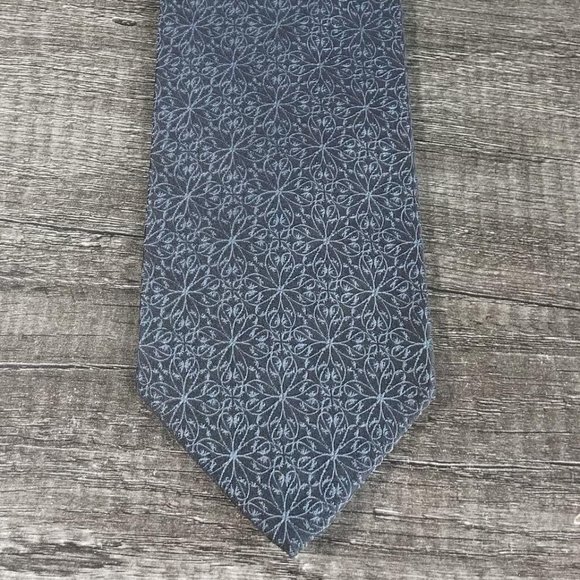 Dolce & Gabbana Italian silk necktie - Picture 1 of 6